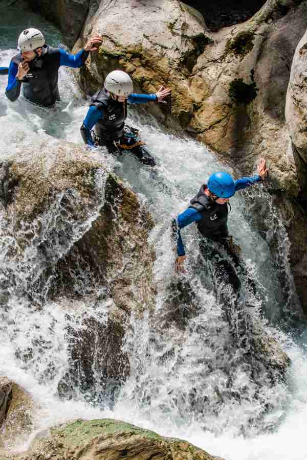 Canyoning Abenteuer in Lofer – Schlucht, Wildwasser, Action und Adrenalin im Base Camp erleben